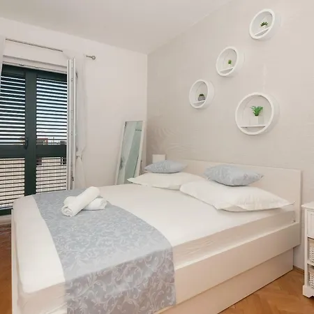 Sunshine Apartamento Tučepi